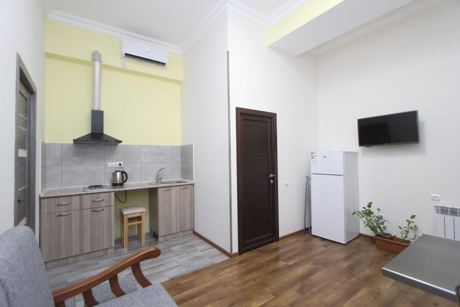 Modern Apartments And Tours Ереван Экстерьер фото